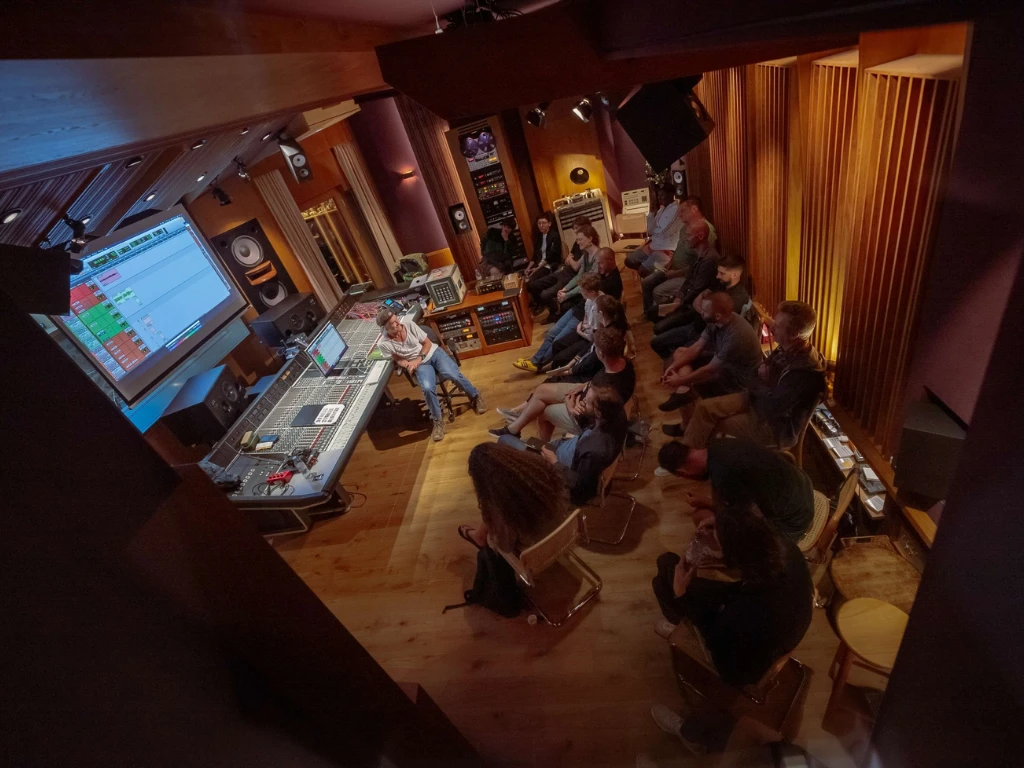 Tài khoản Mix with the Masters Pro 6 tháng