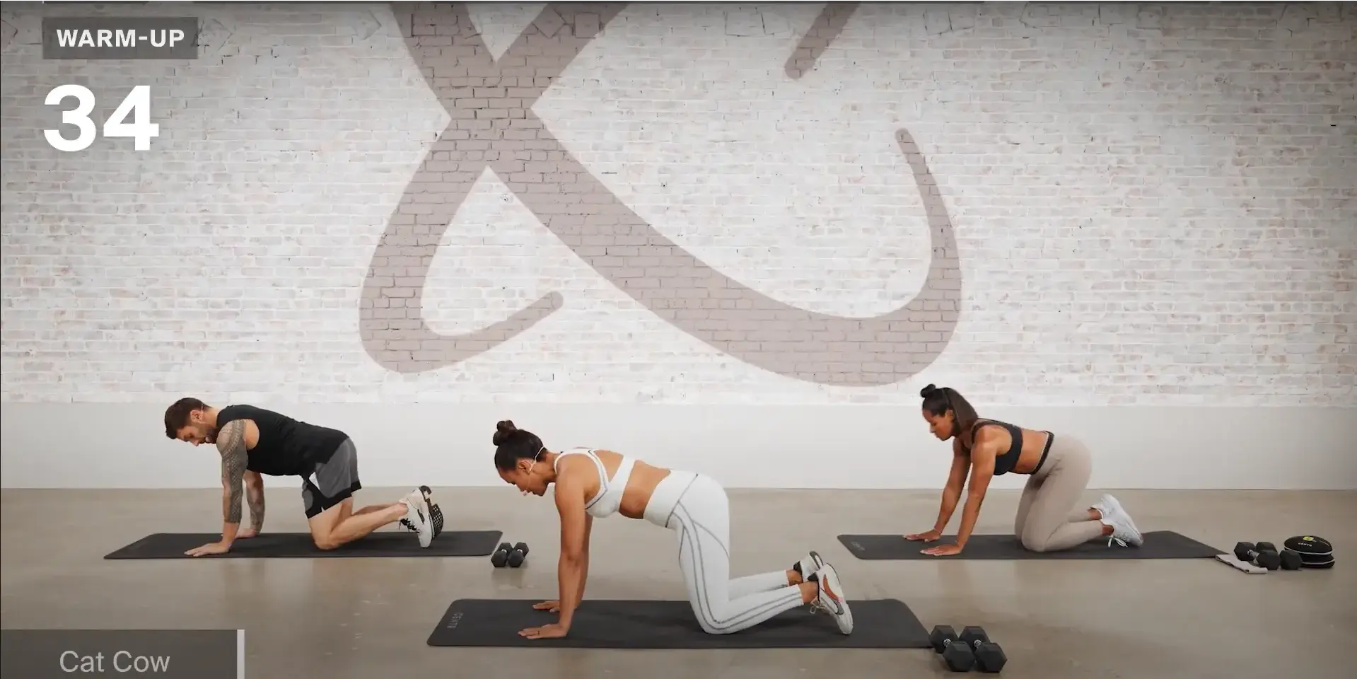 Với Centr bạn có thể tập cùng gia đình